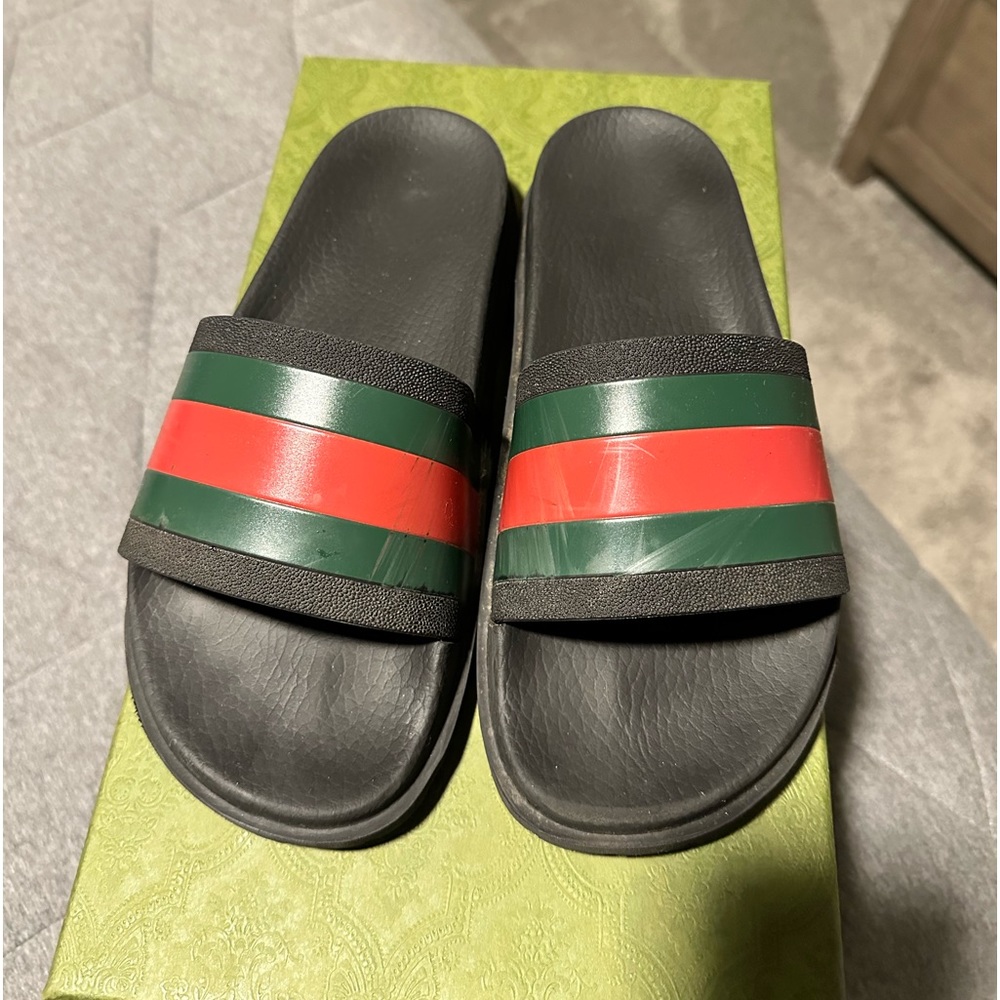 Authentic Men’s Gucci Slides